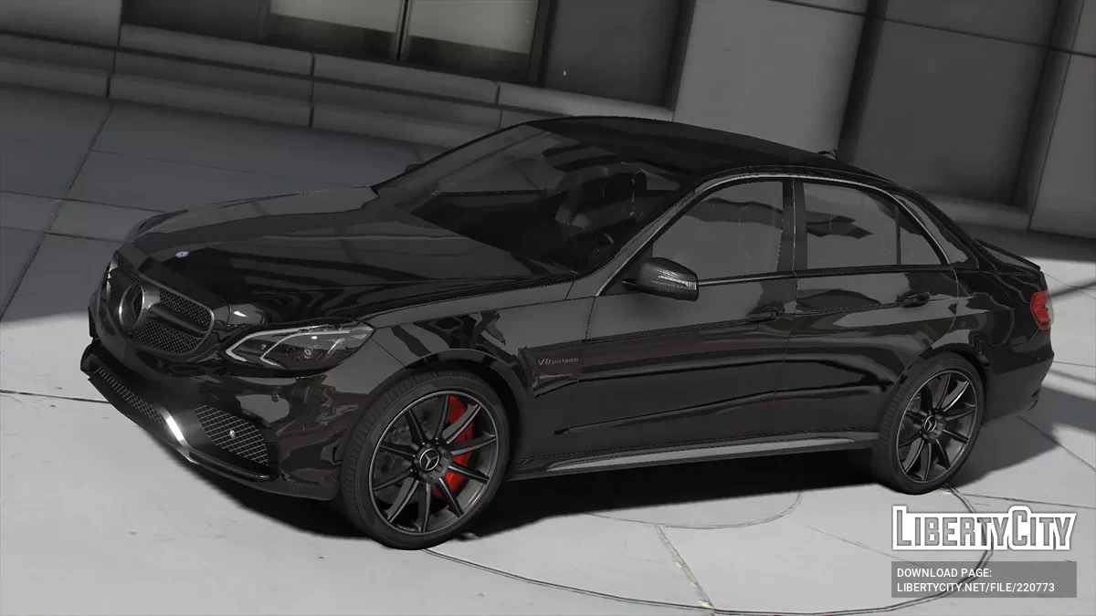 Mercedes-Benz E63AMG S 4matic Real Physics / GTA 5